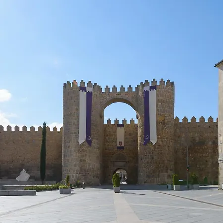 דירה Balcony View To Avila's Alcazar *