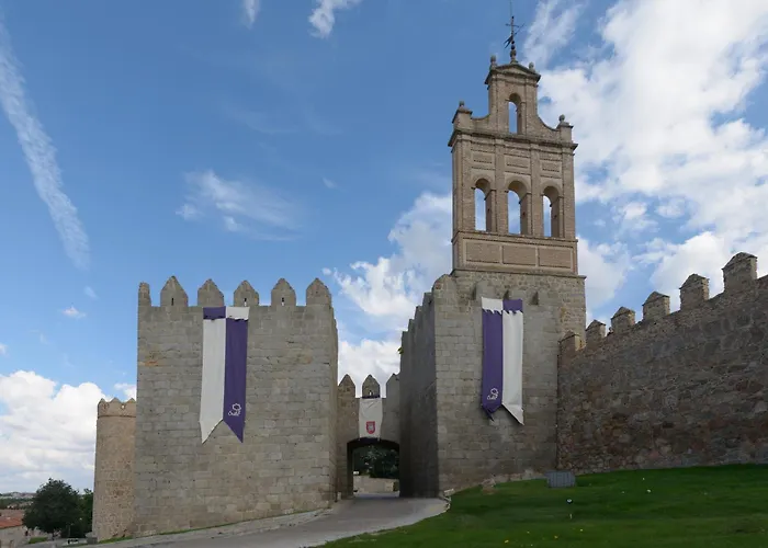 Balcony View To Avila's Alcazar