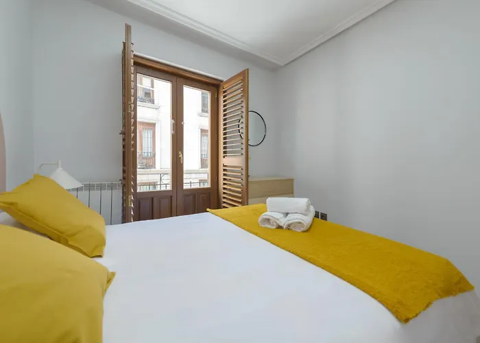 Balcony View To Avila's Alcazar Apartment Avila